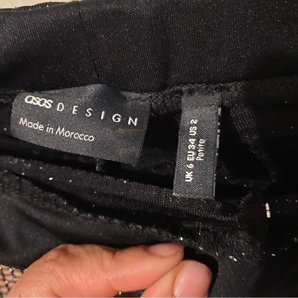 ASOS DESIGN Curve chainmail sequin slim flare pant in silver 6 petite - Picture 8 of 8